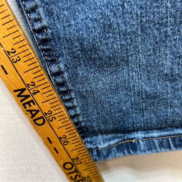 Wrangler Mens Relaxed Straight Jeans Size 36x30 Blue Denim Casual Classic Pocket - Picture 7 of 11